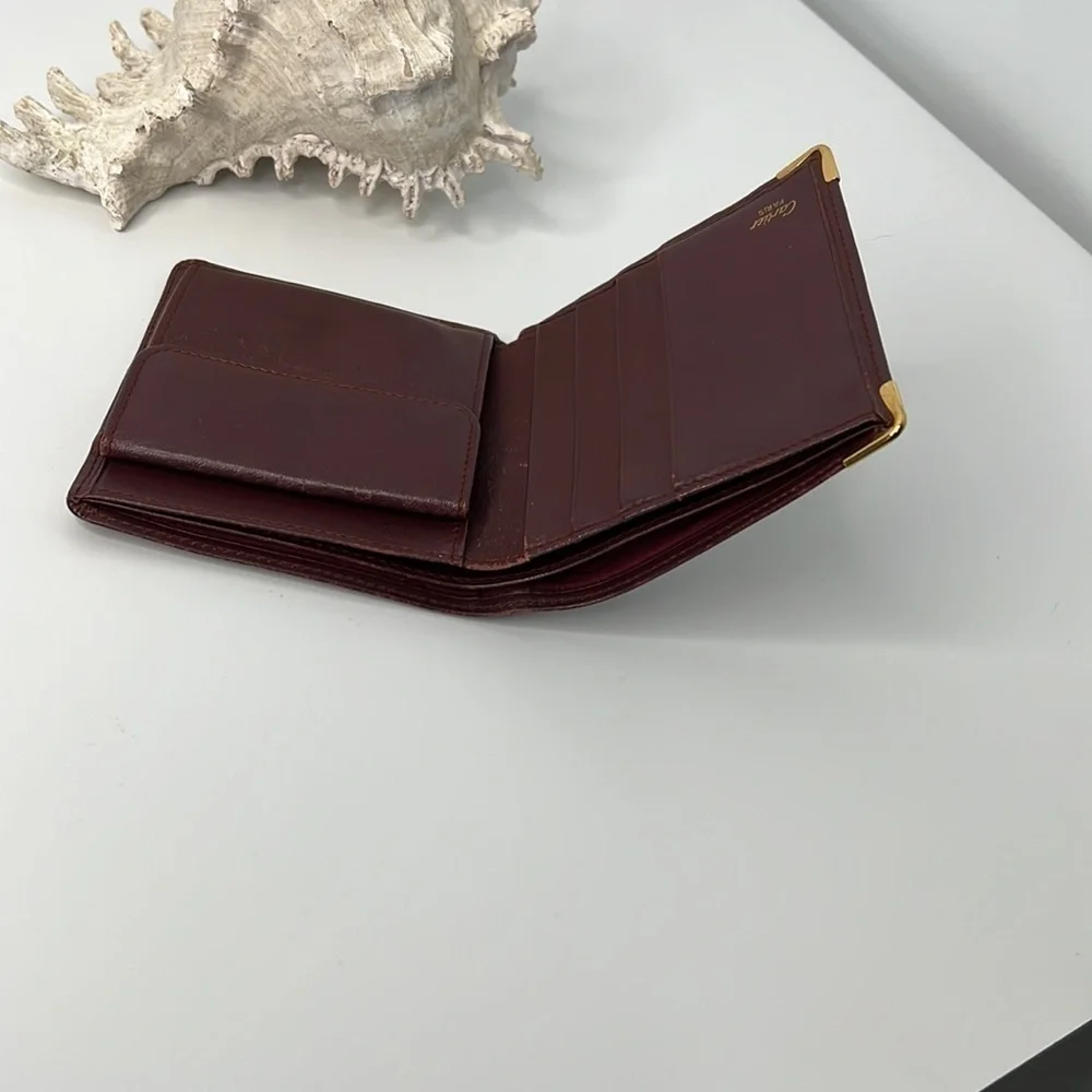 Burgundy calfskin coin/banknote/credit card wallet - unisex